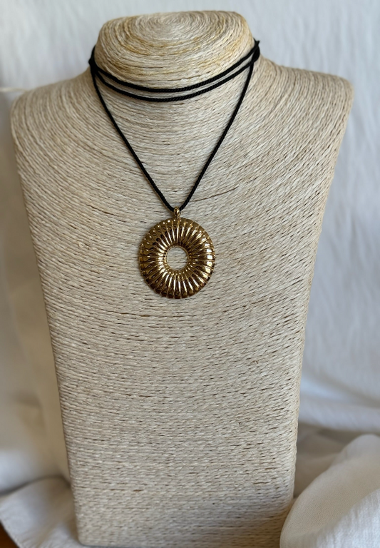 Collar Cuerda Negra