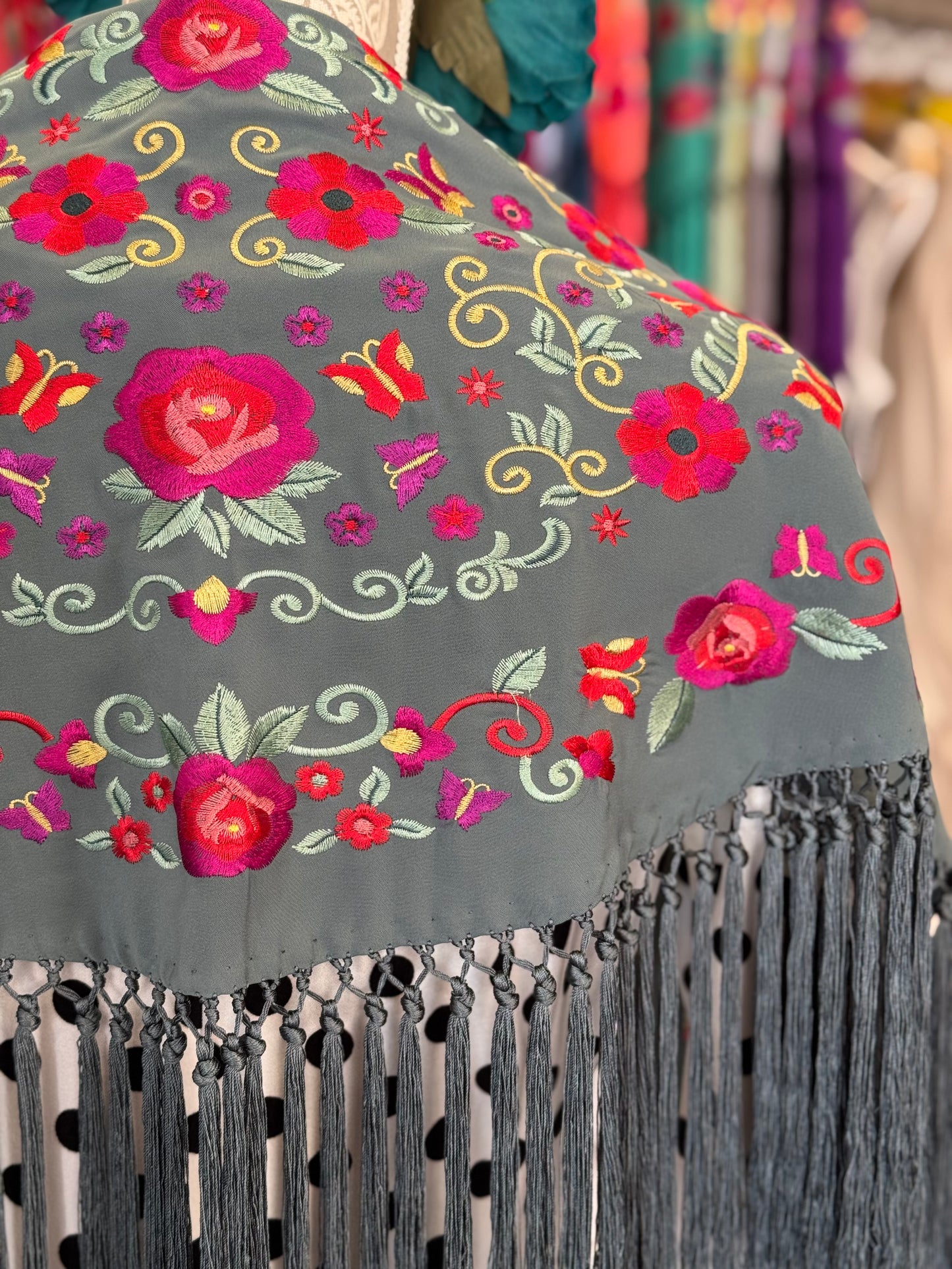 Mantón María mediano verde seco