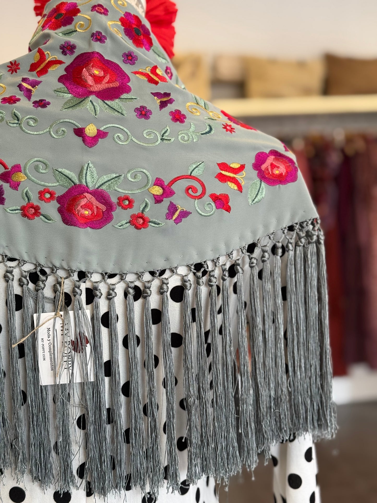 Mantón María mediano verde grisáceo