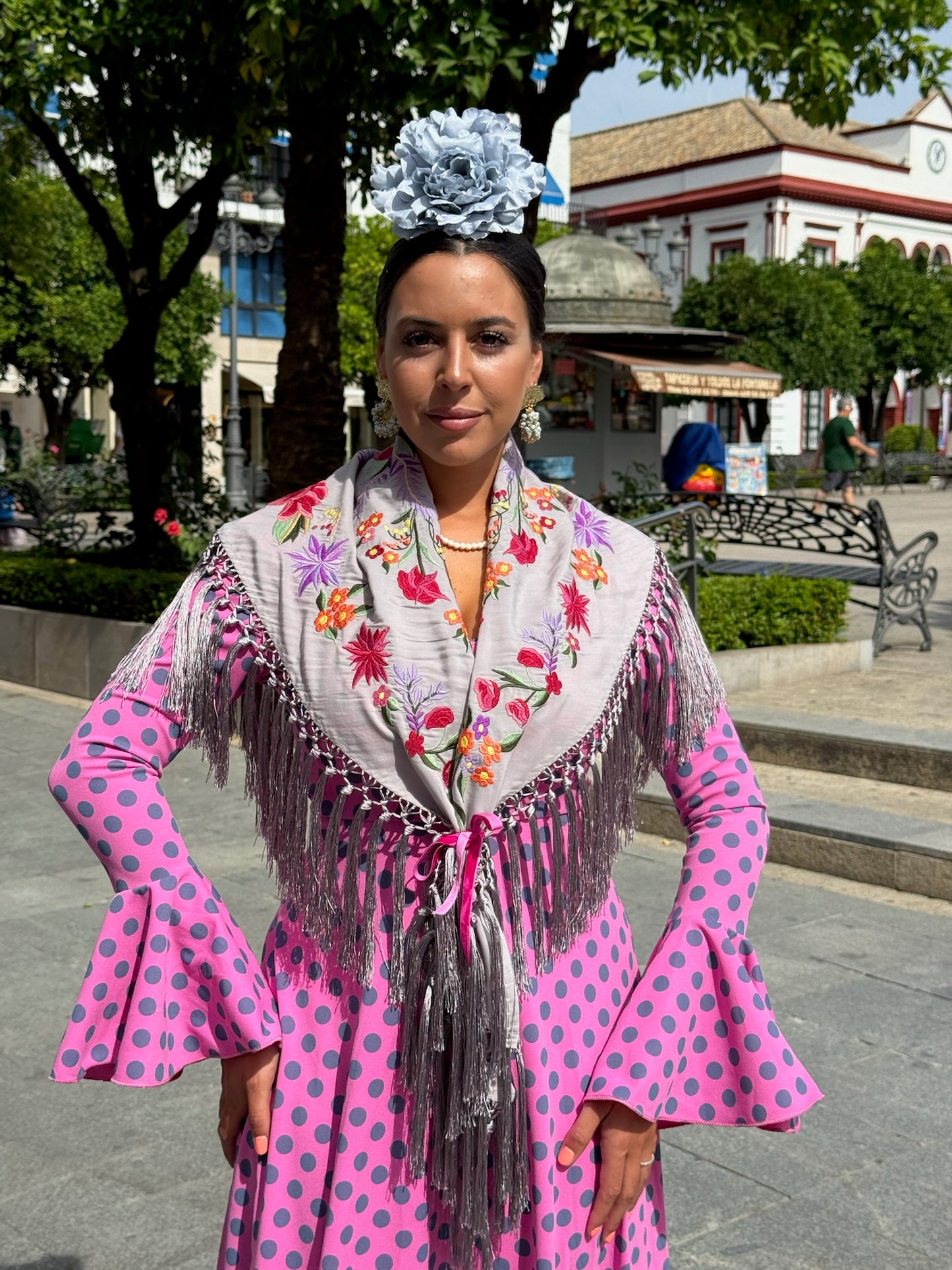 Traje Flamenca Macarena Rosa y gris