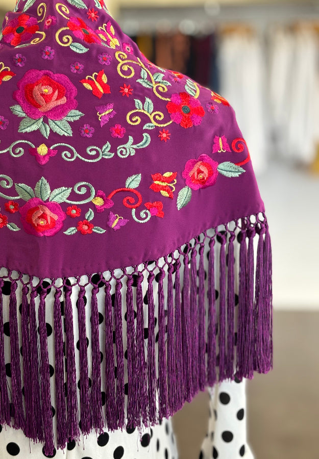 Mantón María berenjena