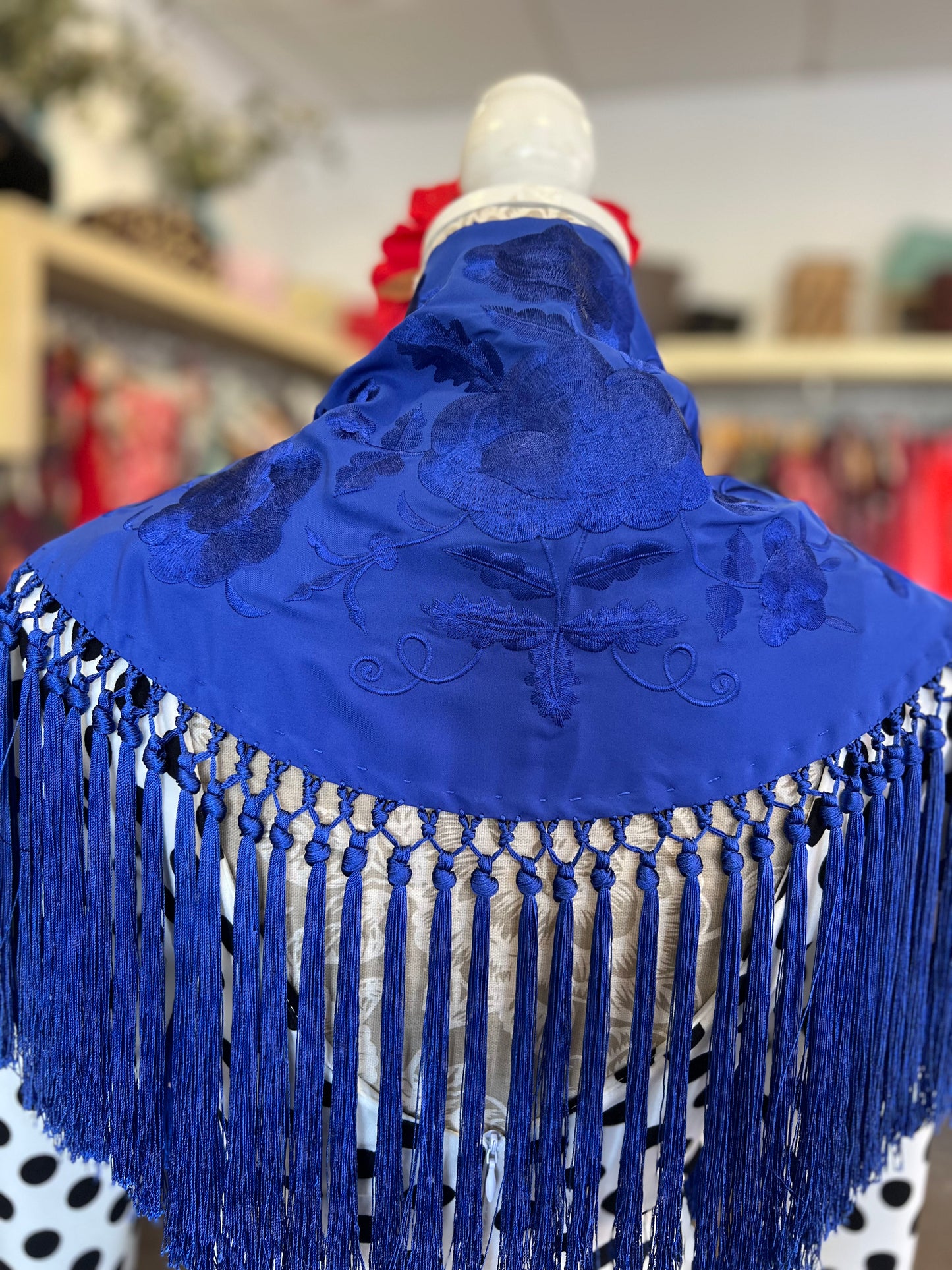 Mantón María Al Tono Azul Klein