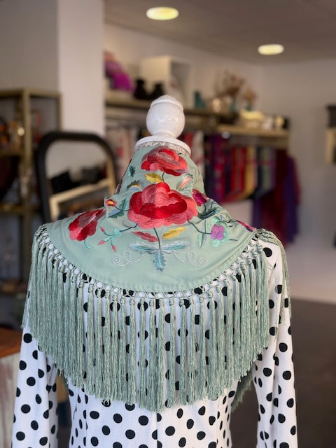 Mantón Carmen verde agua