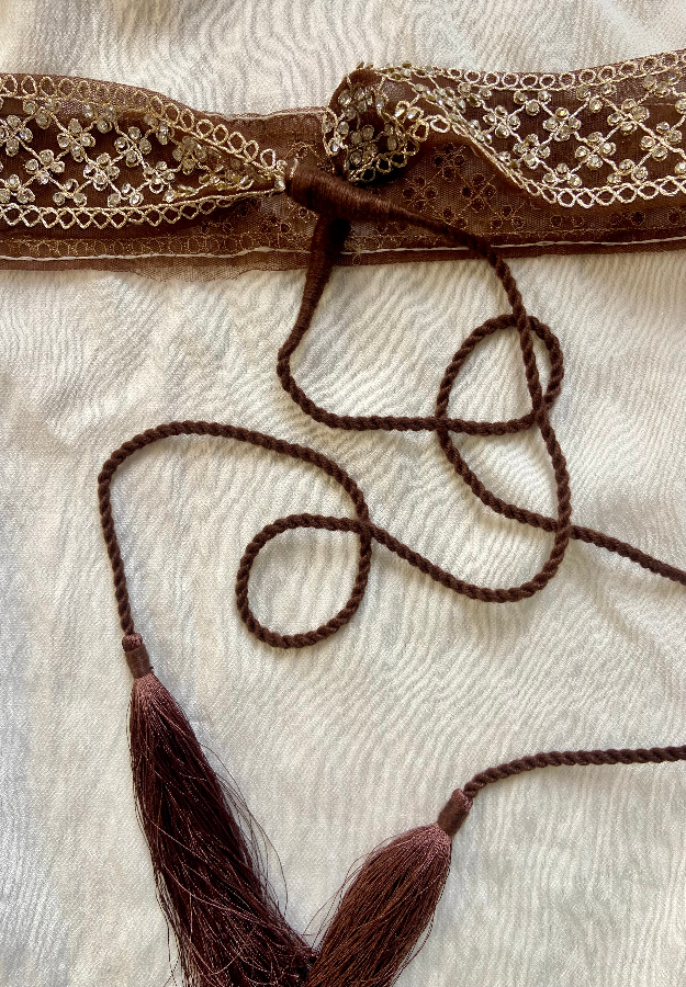 Cinturón Brillo Marrón Con Cordón Regulable De 69 Cm