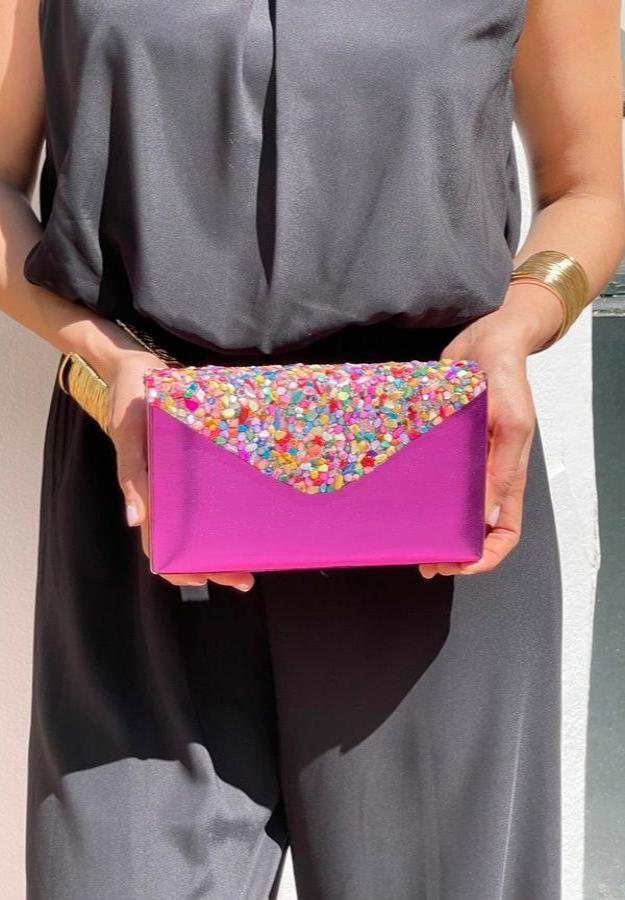 Cartera Solapa Buganvilla Con Piedras Coloridas Elegante