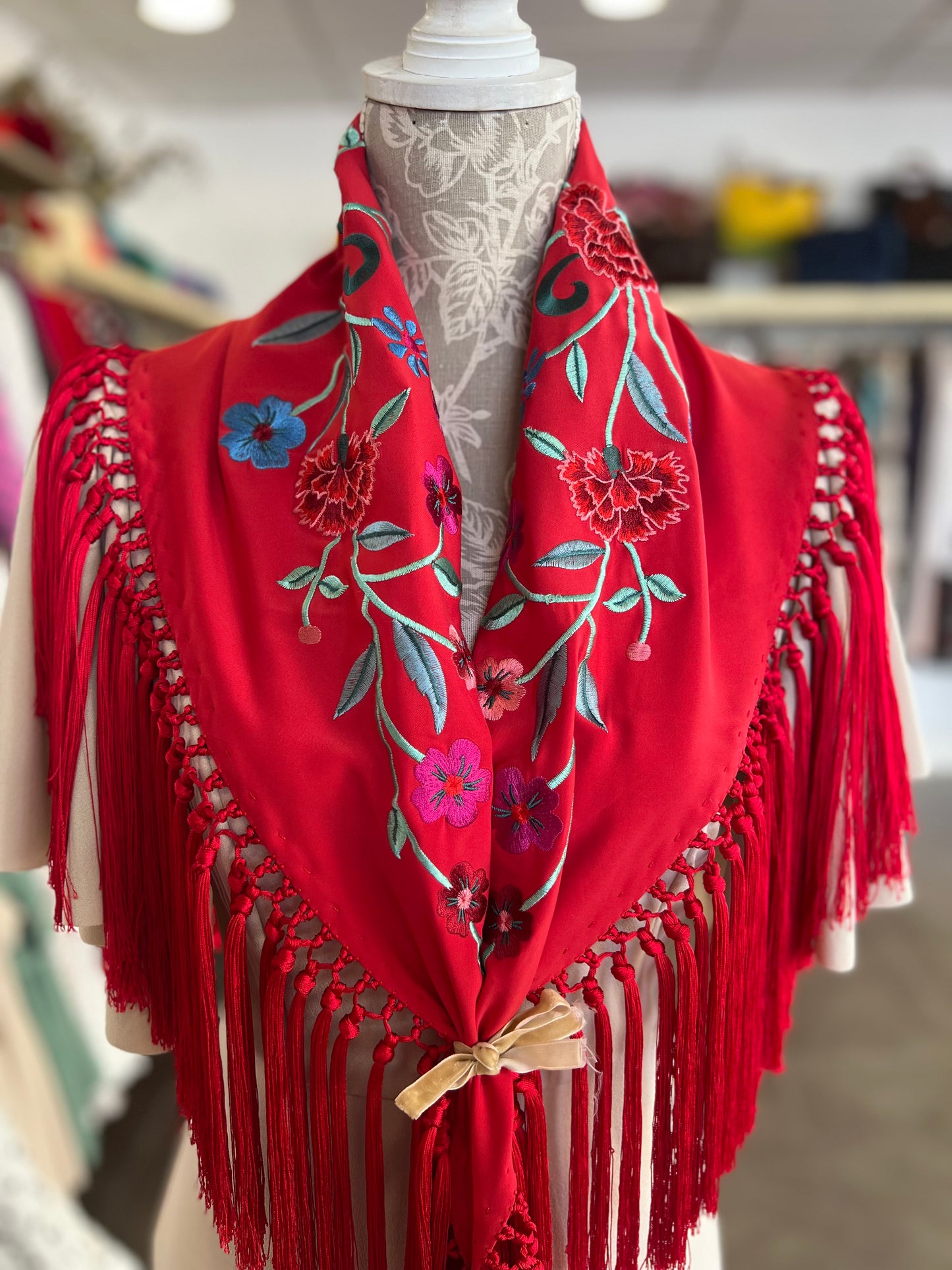 Mantón Clavel Rojo
