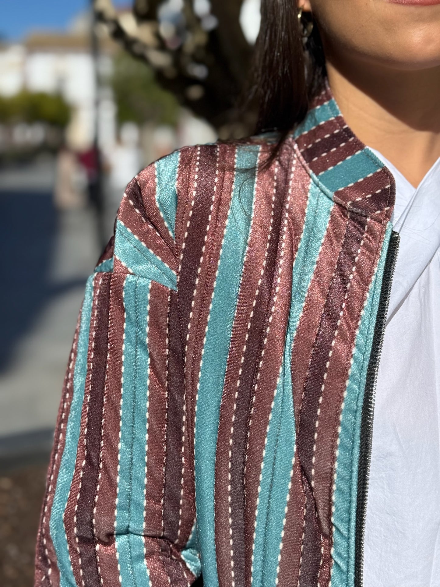 Bomber terciopelo celeste