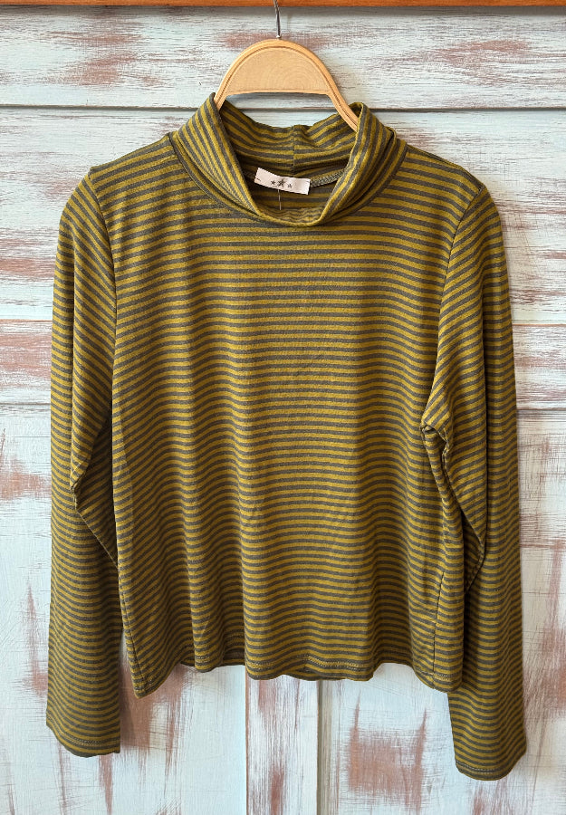 Camiseta Rayas Gris y Verde