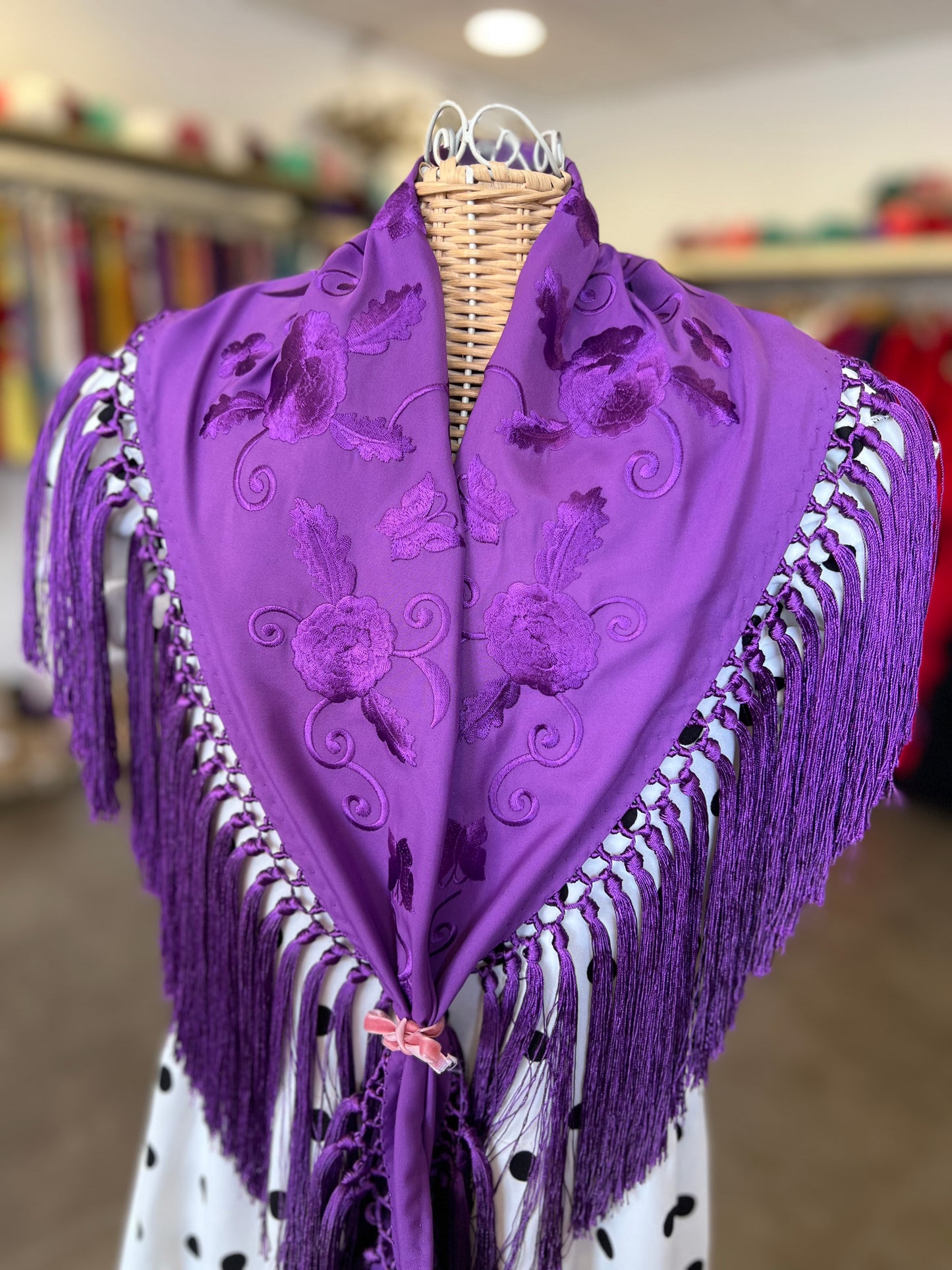 Mantón Juvenil Morado al tono
