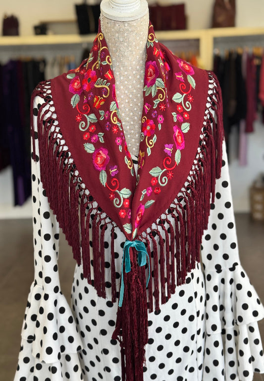 Mantón María mediano burdeos