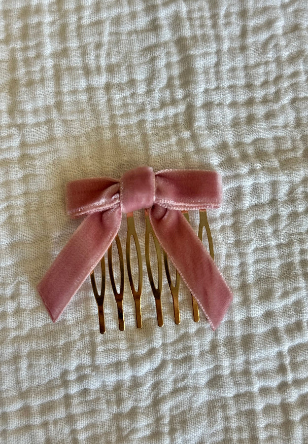 Peinecillo lazo terciopelo rosa
