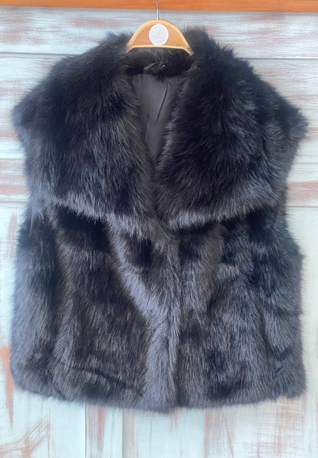 Abrigo Pelo Negro