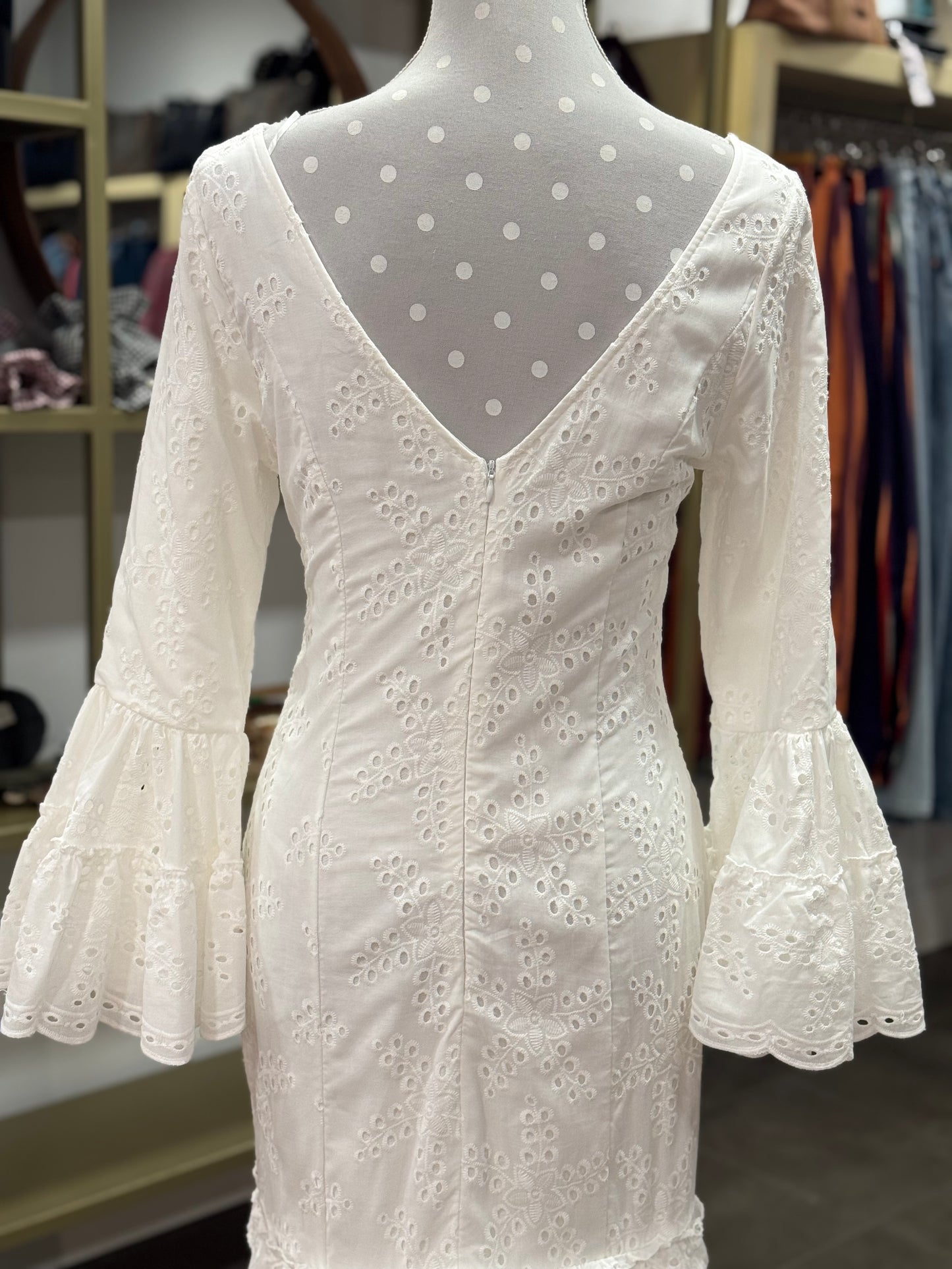 Traje flamenca perforado blanco