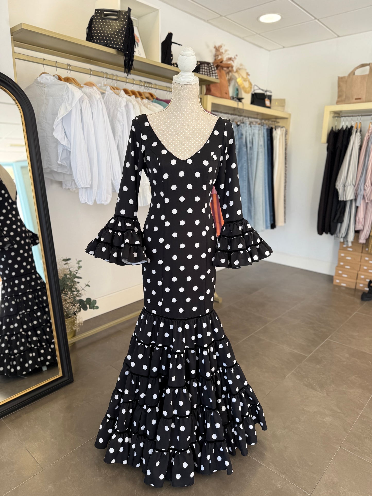 Traje flamenca Écija negro