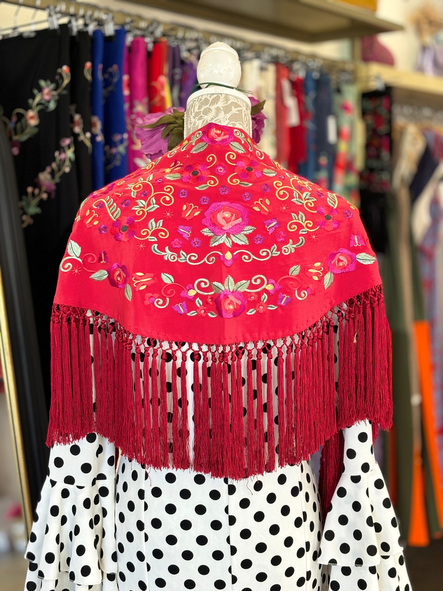 Mantón María mediano rojo