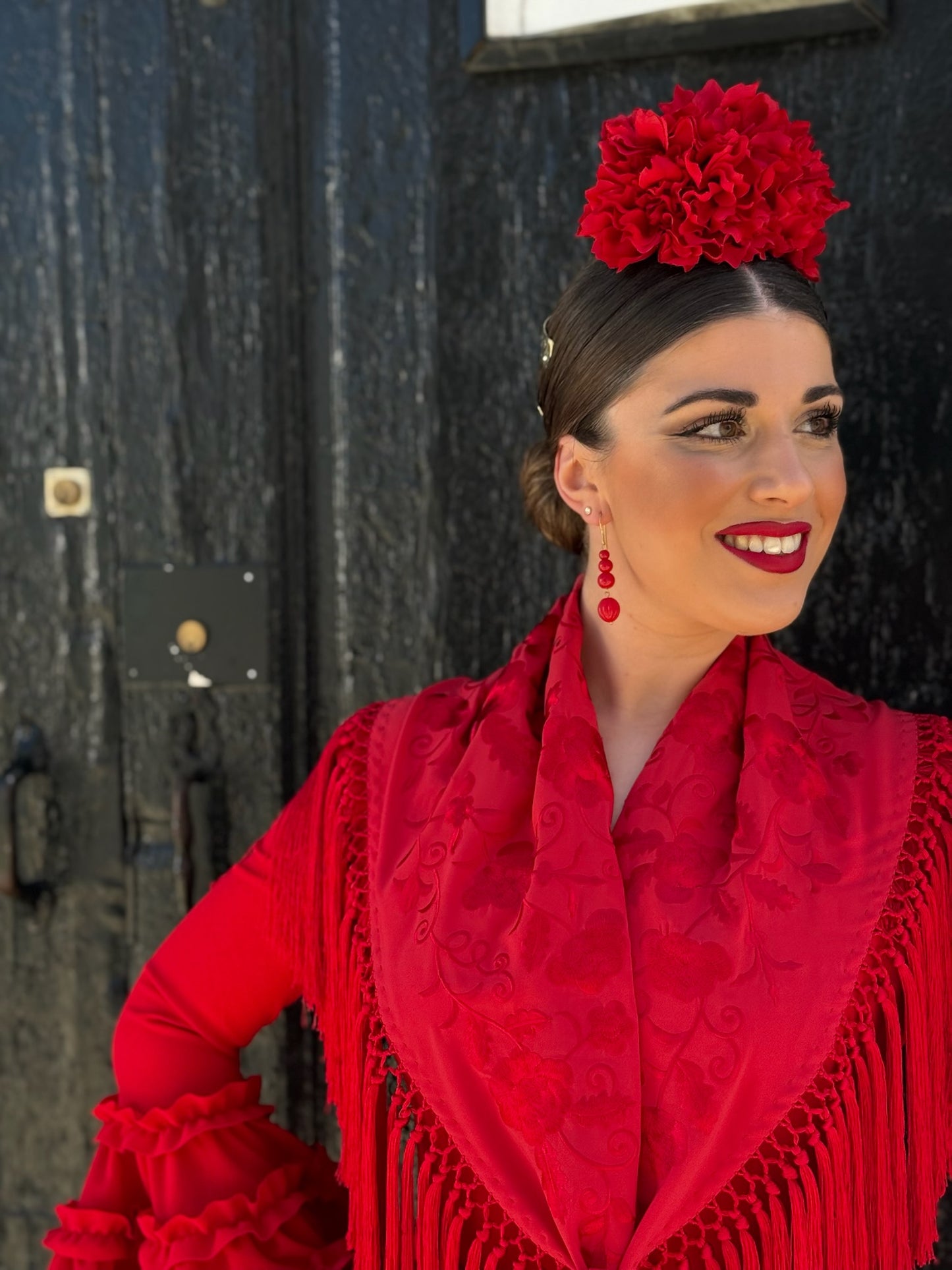 Mantón María al tono rojo