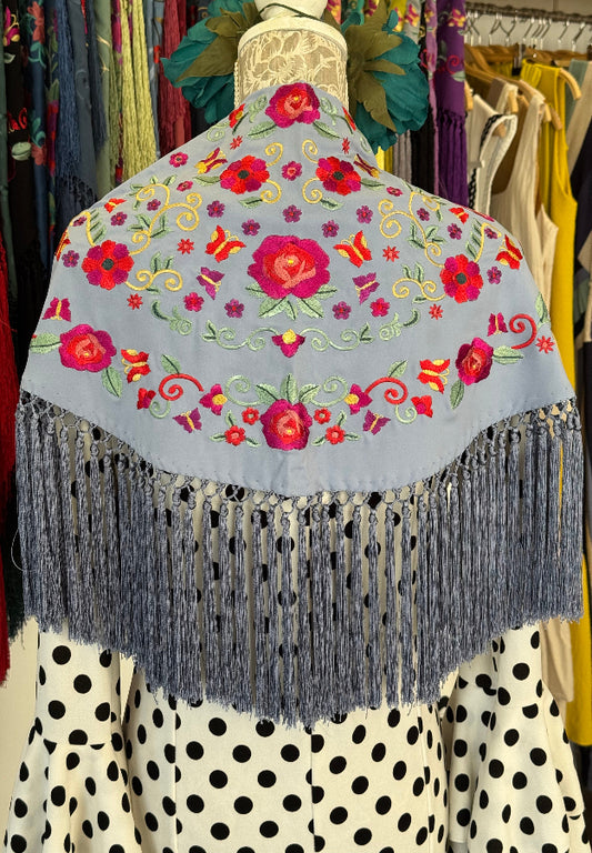 Mantón María mediano celeste