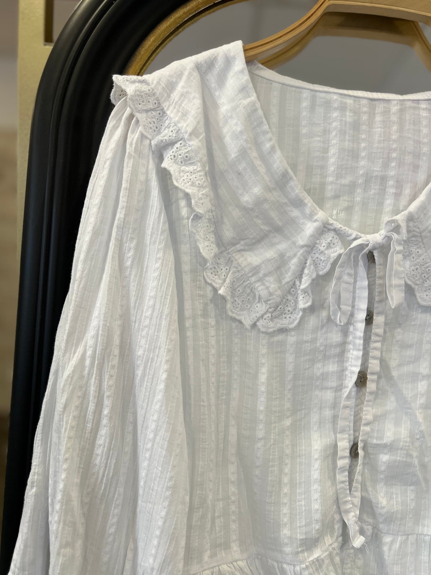 Blusa Blanca Bordados