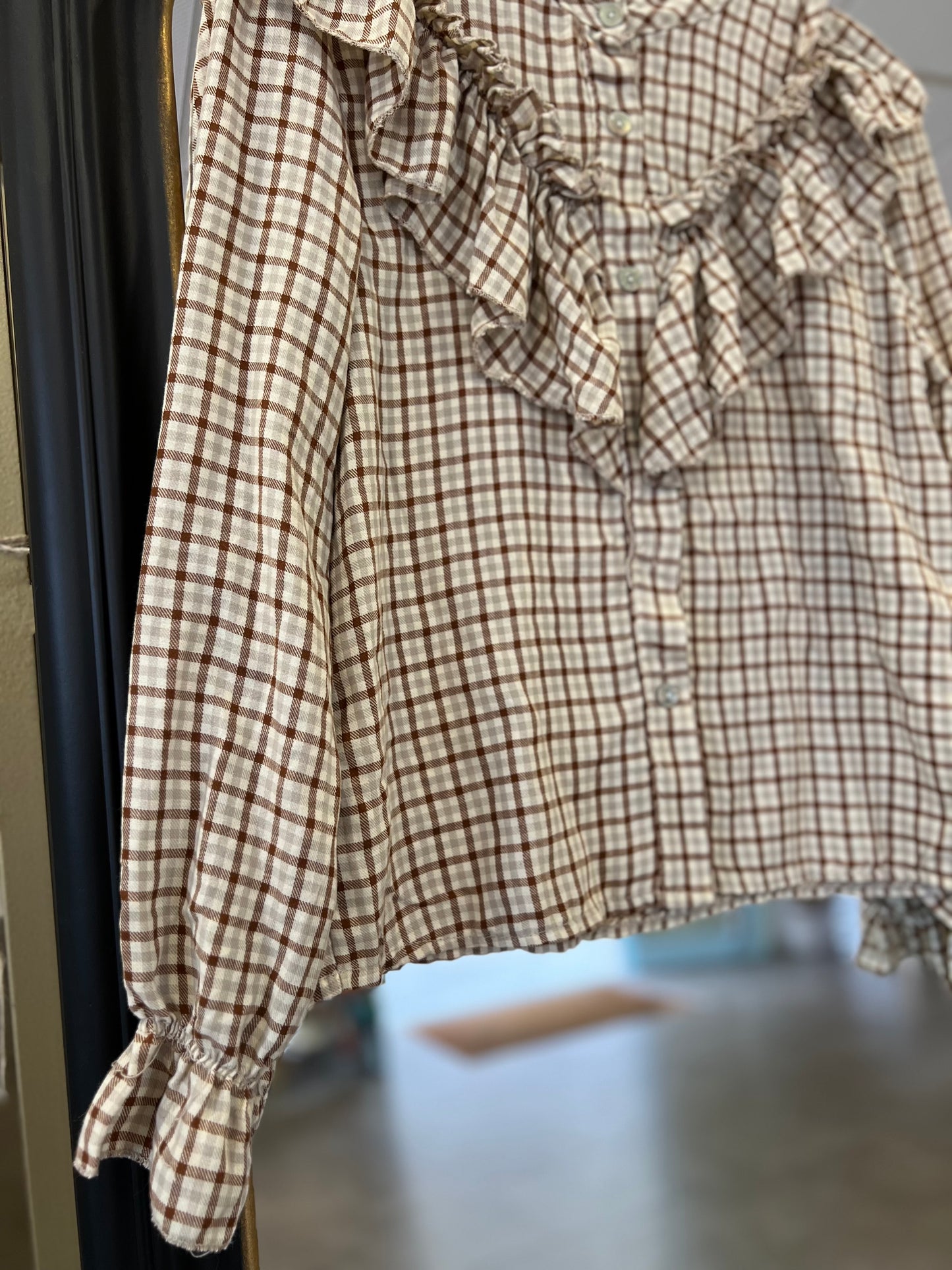 Camisa Gala Beige y Marrón