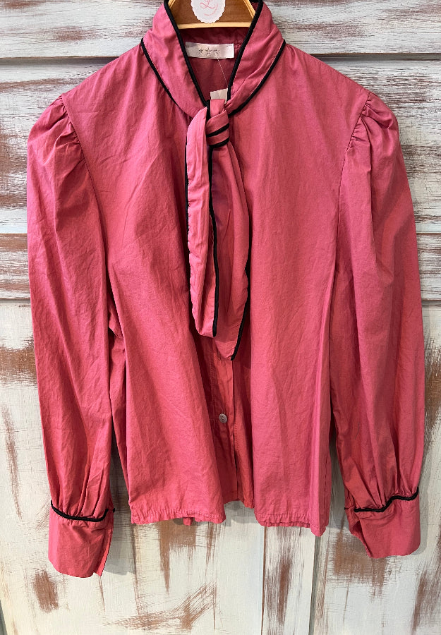 Camisa Rosa Filo Negro