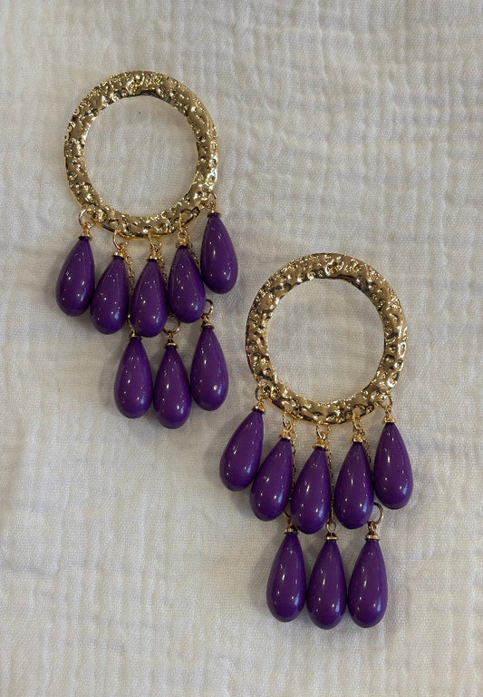 Pendiente lágrima morado