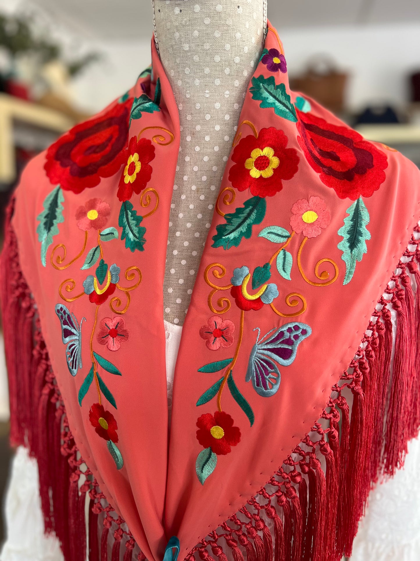 Mantón Celia Coral