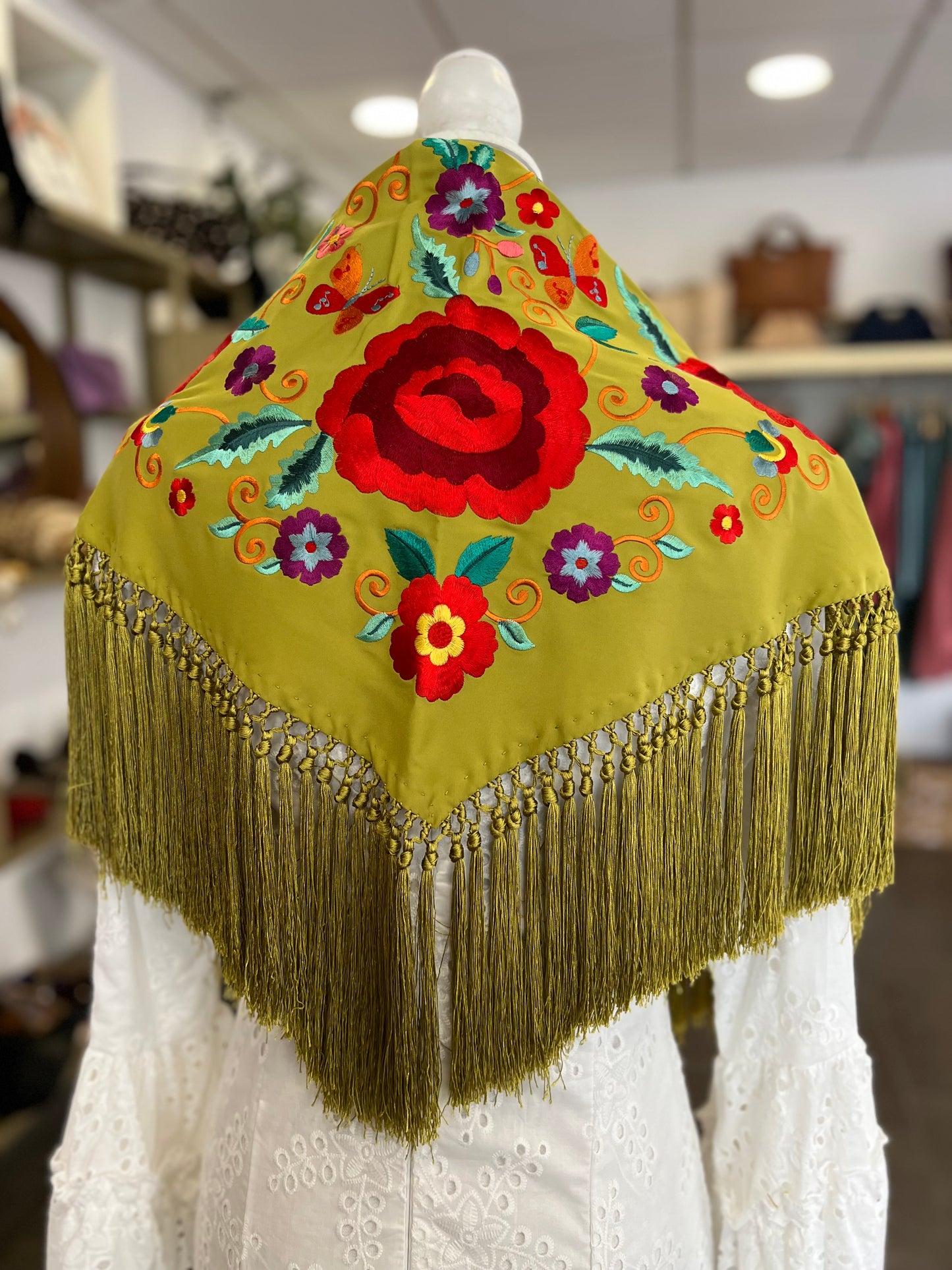 Mantón Celia Pistacho