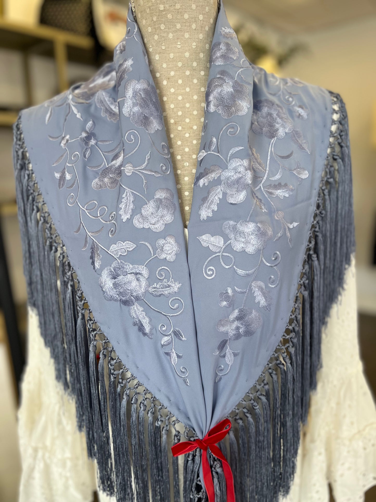 Mantón María al tono celeste
