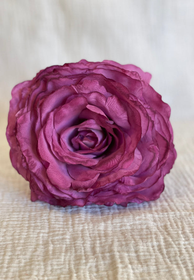 Rosa color malva oscuro