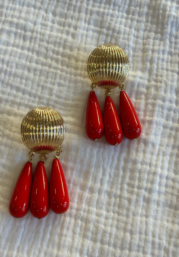 Pendiente botón rojo