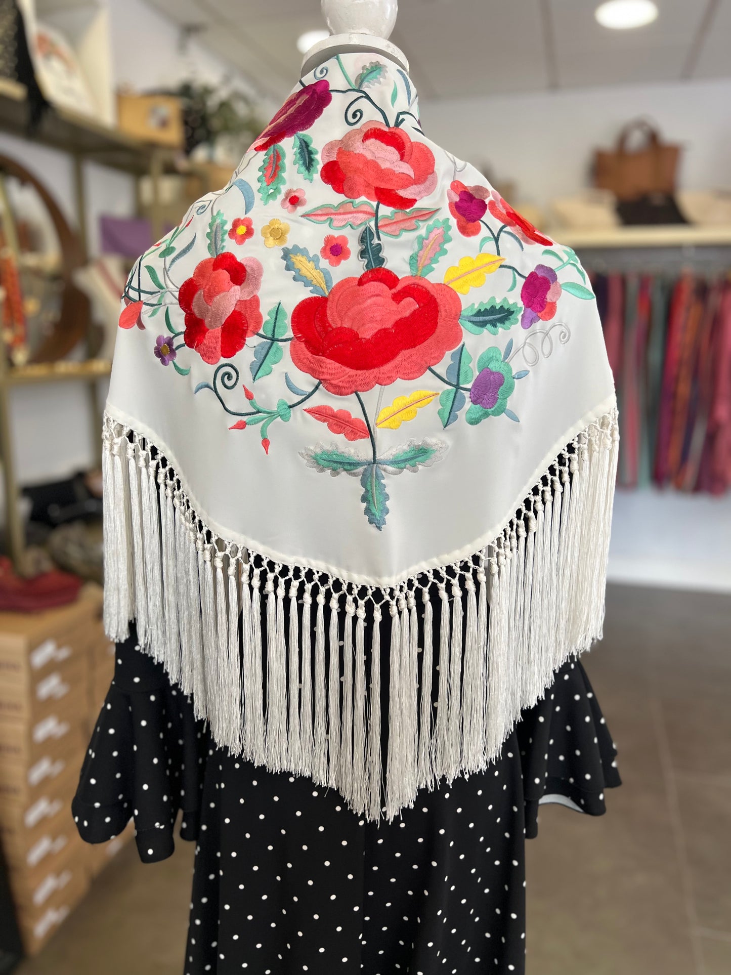 Mantón Valeria Blanco Roto
