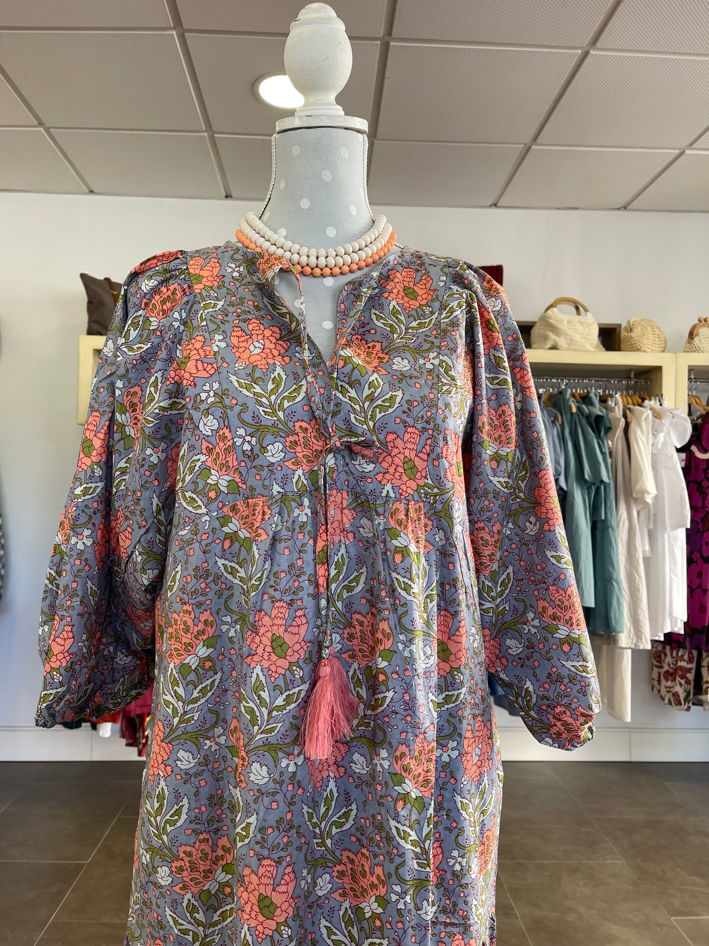 Vestido Indio grisáceo