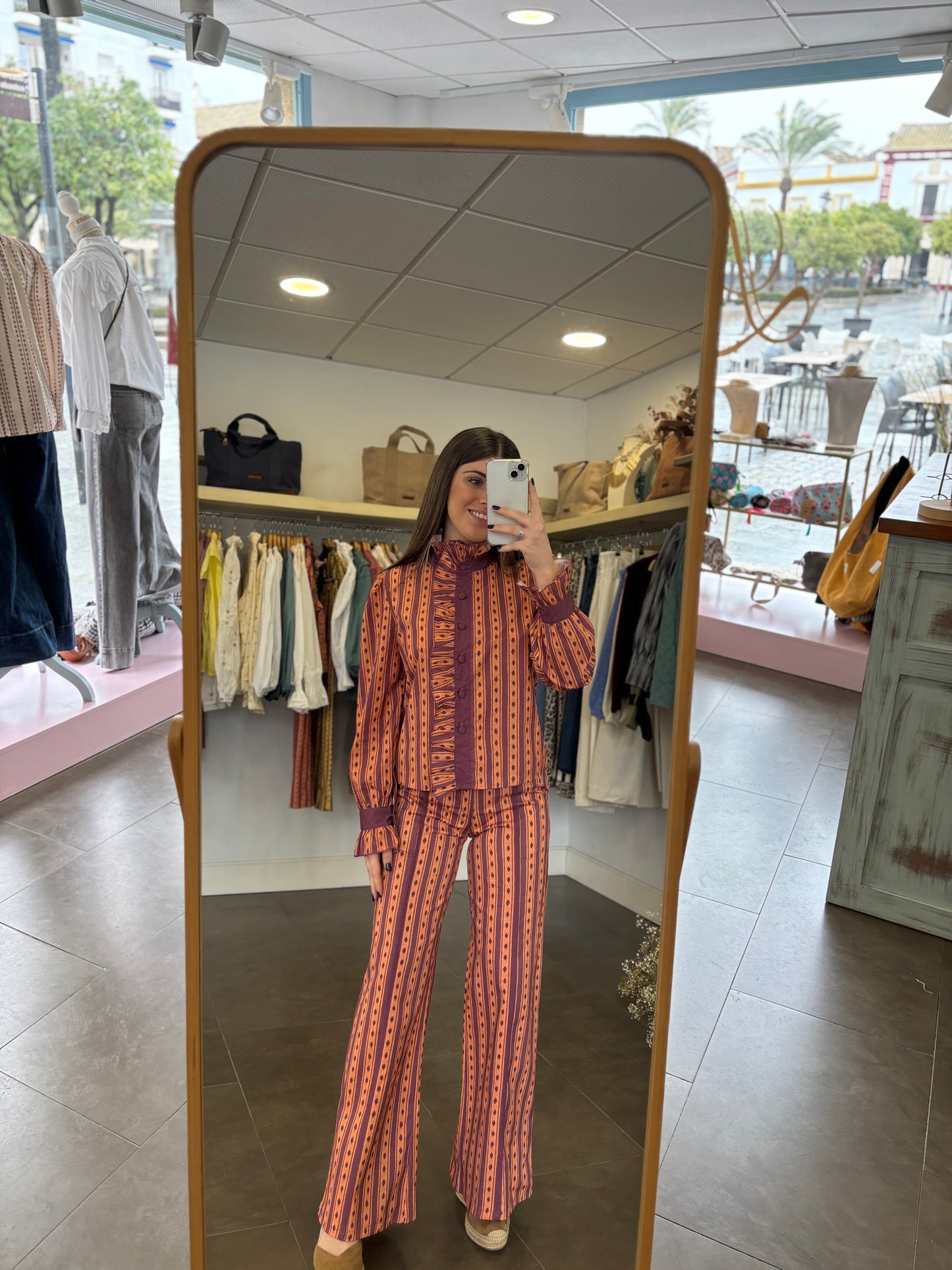 Conjunto Matilda morado y naranja