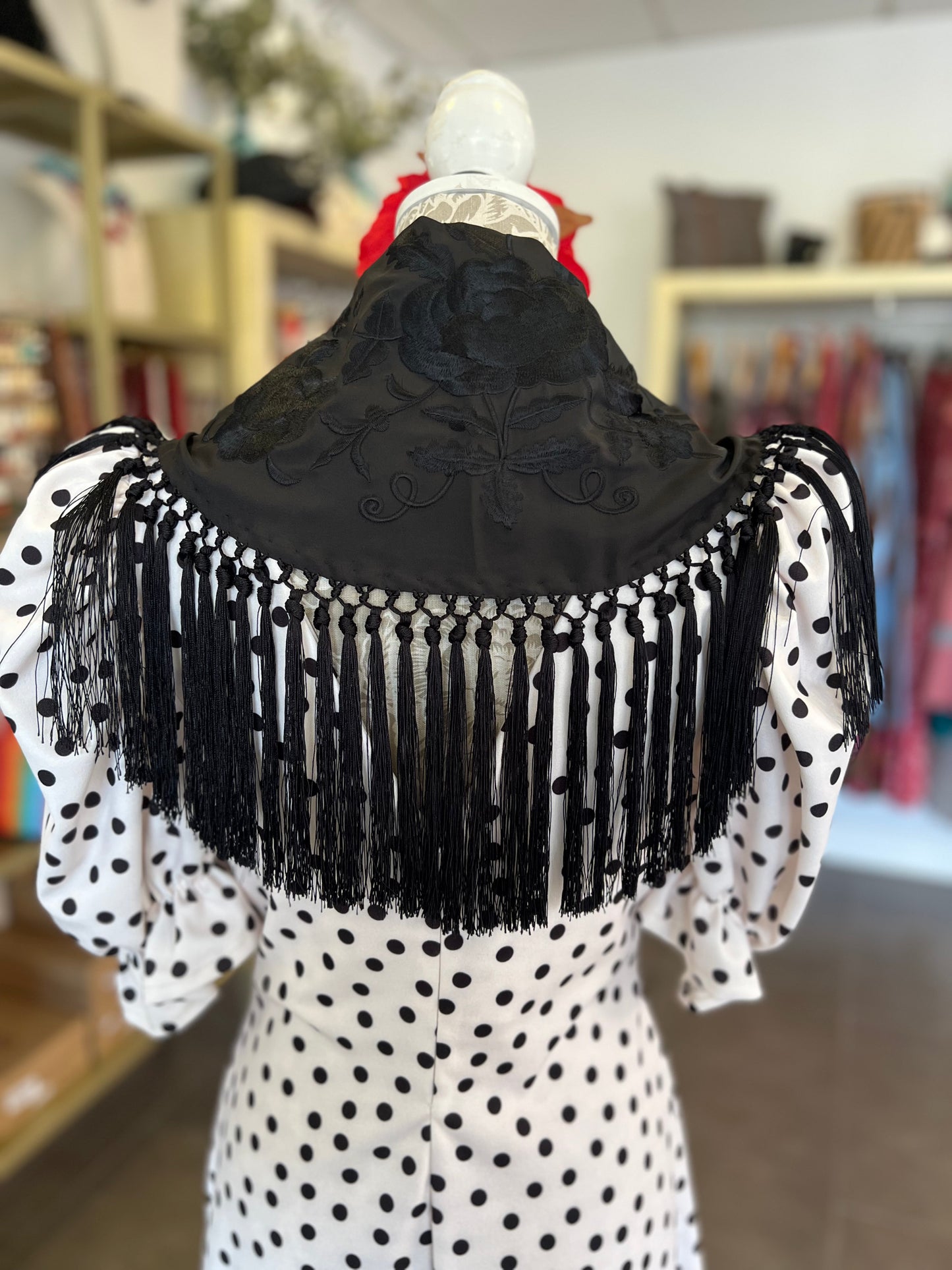 Mantón Maria Al Tono Negro