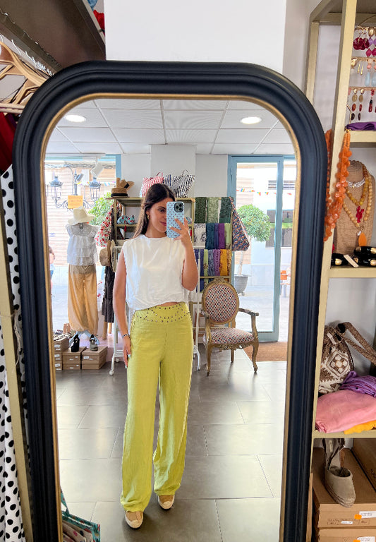 Pantalón tachas pistacho