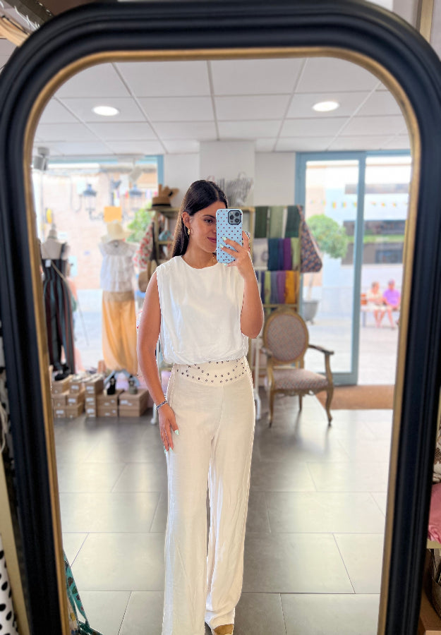 Pantalóm tachas beige