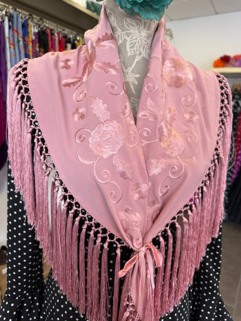 Mantón María al tono rosa bebé