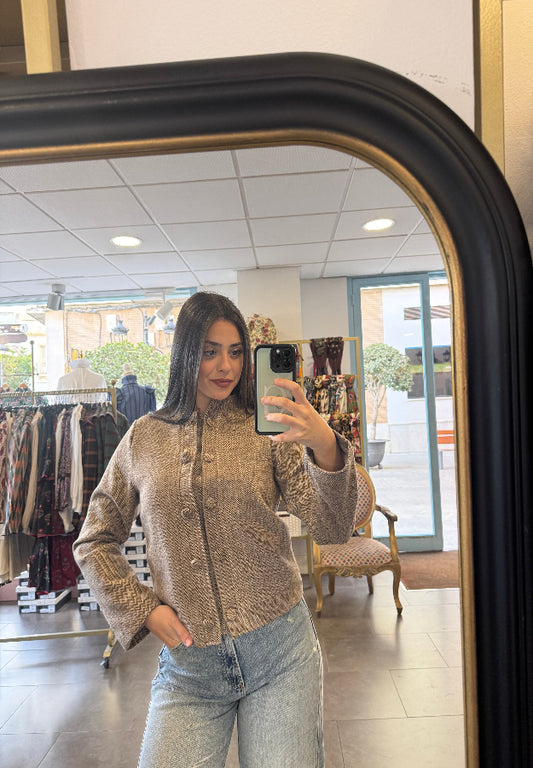 Chaqueta Mariela tono beige