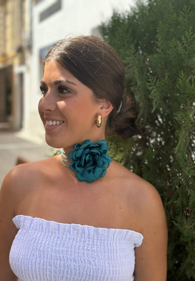 Choker flor agua marina